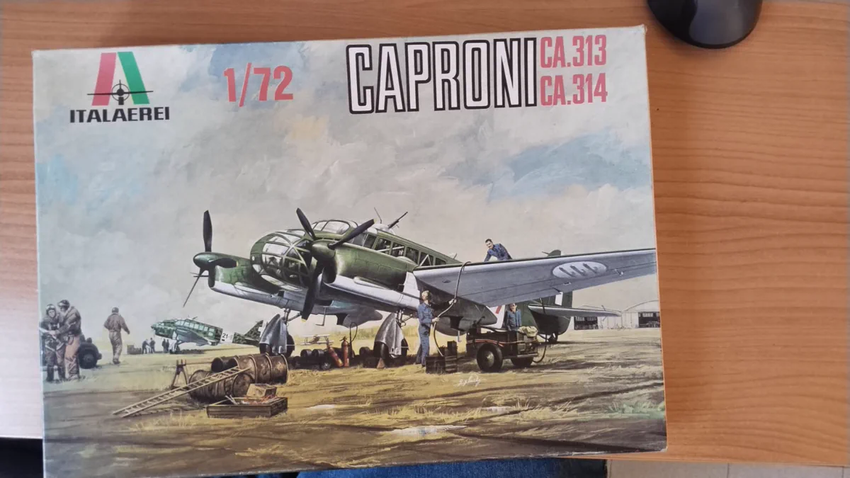 Caproni CA.313 ve CA.314 model uçak kutusu